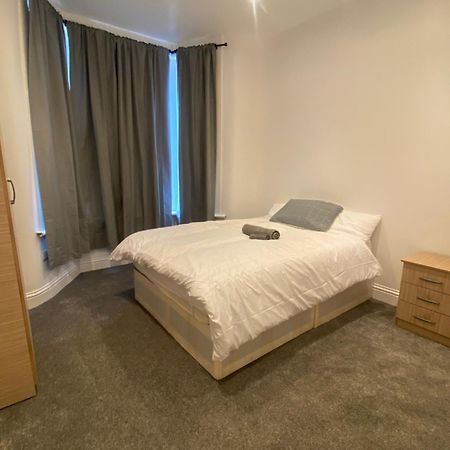 Apartamento Cosy House In Newham Londres Exterior foto
